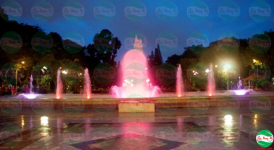 Phun nước nghệ thuật Công viên Lê Văn Tám Hồ Chí Minh